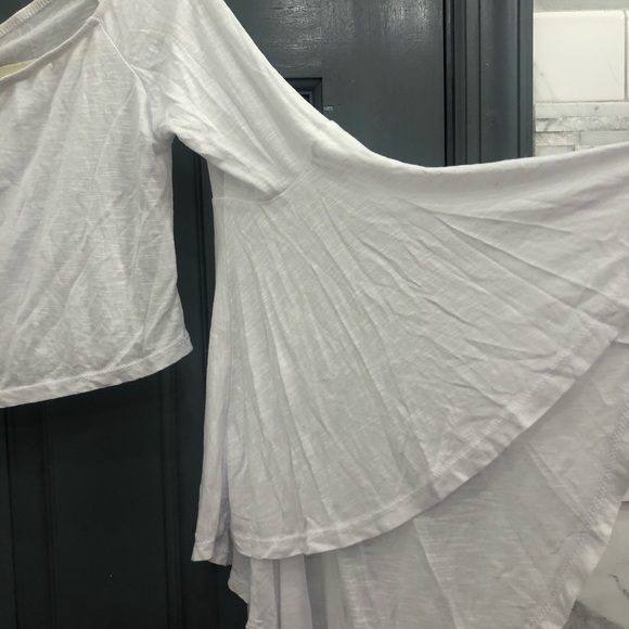 LF off the shoulder crop top - Picture 3 of 6